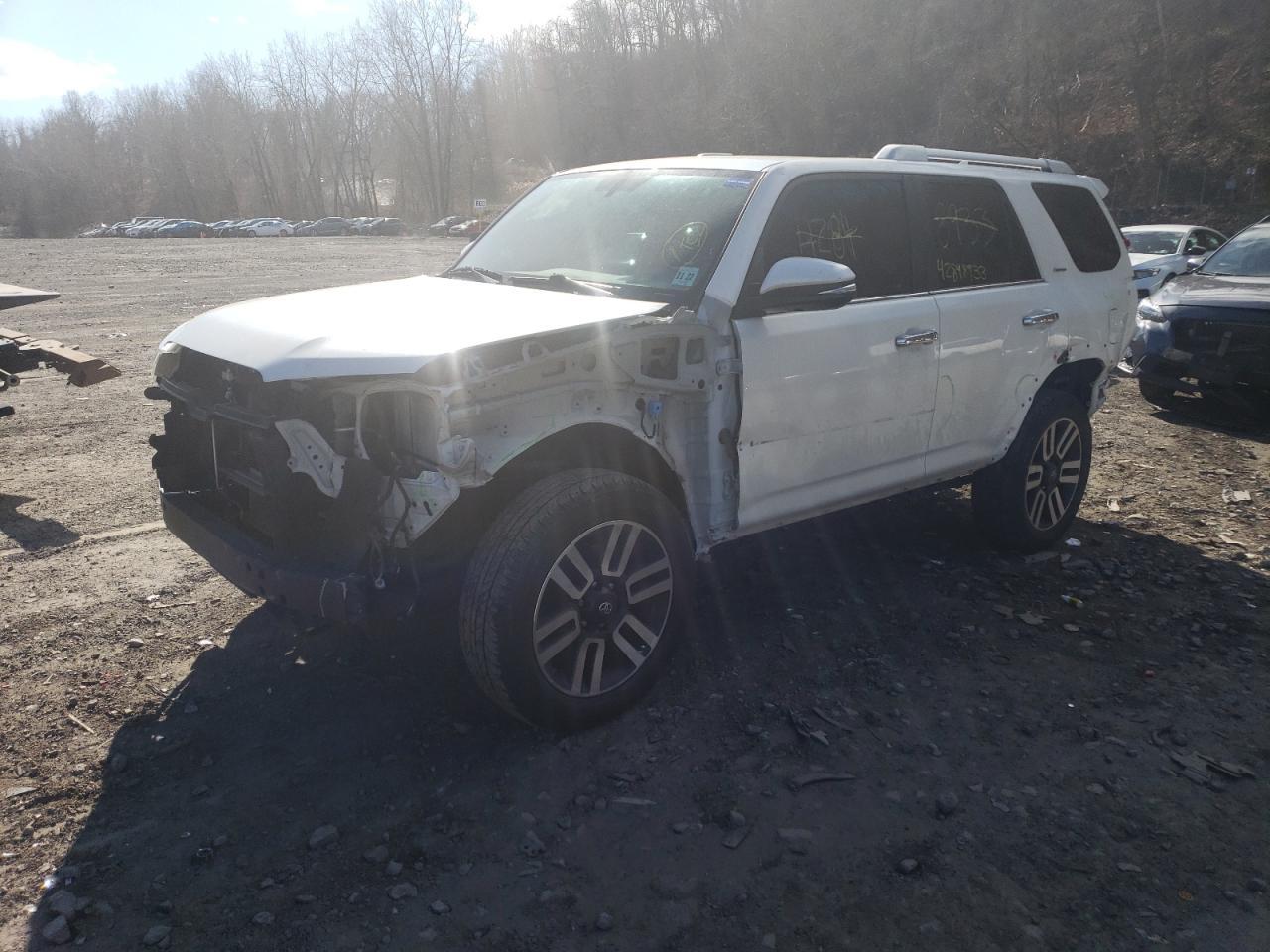 2018 TOYOTA 4RUNNER SR