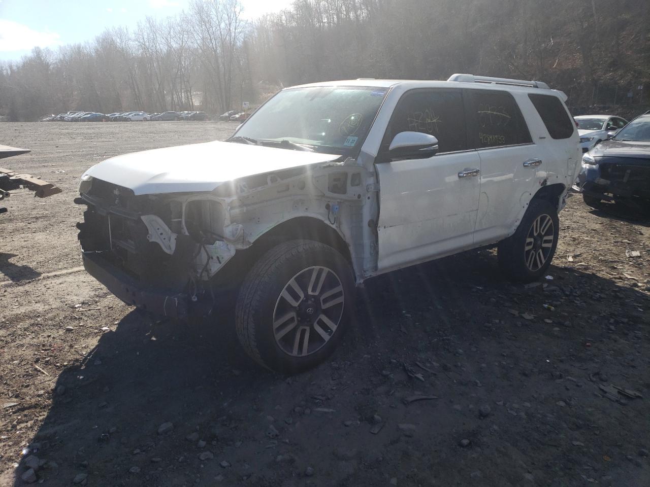 2018 TOYOTA 4RUNNER SR car image