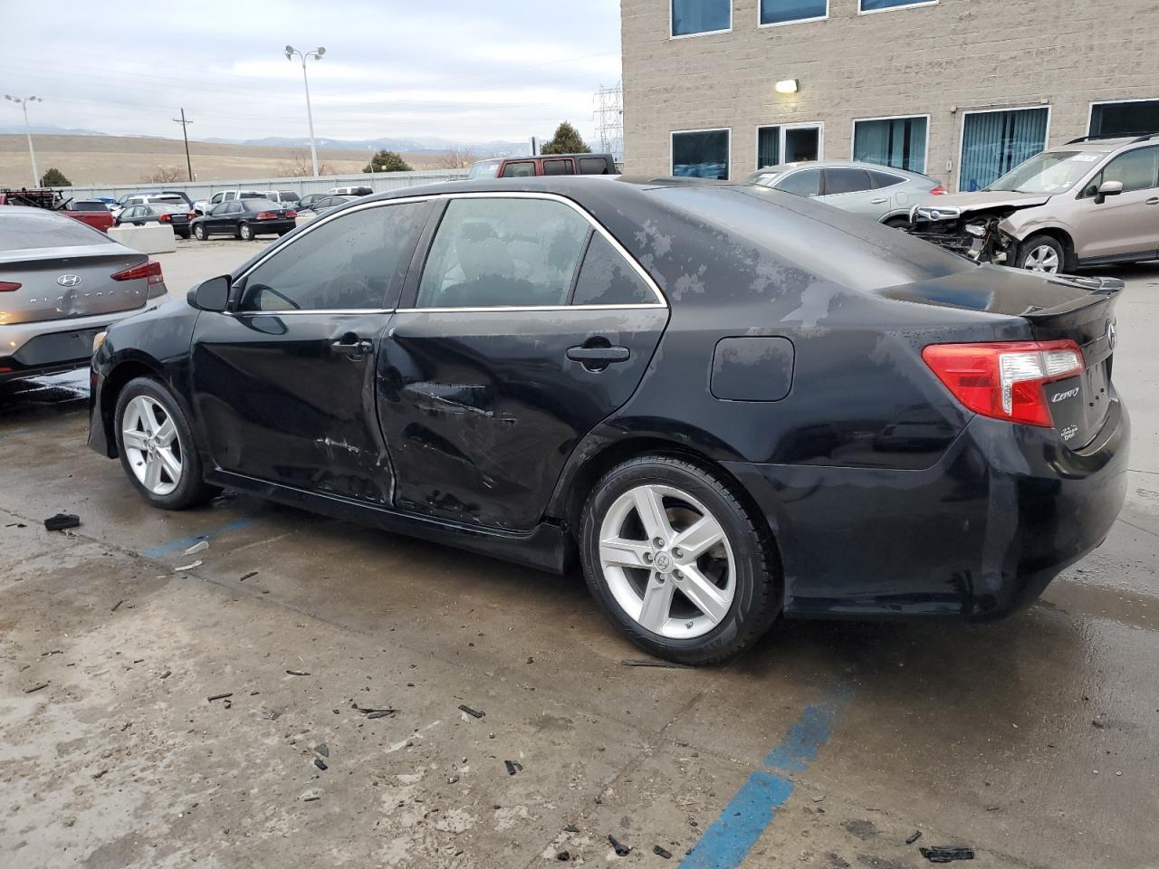 2014 TOYOTA CAMRY L - Фото 2