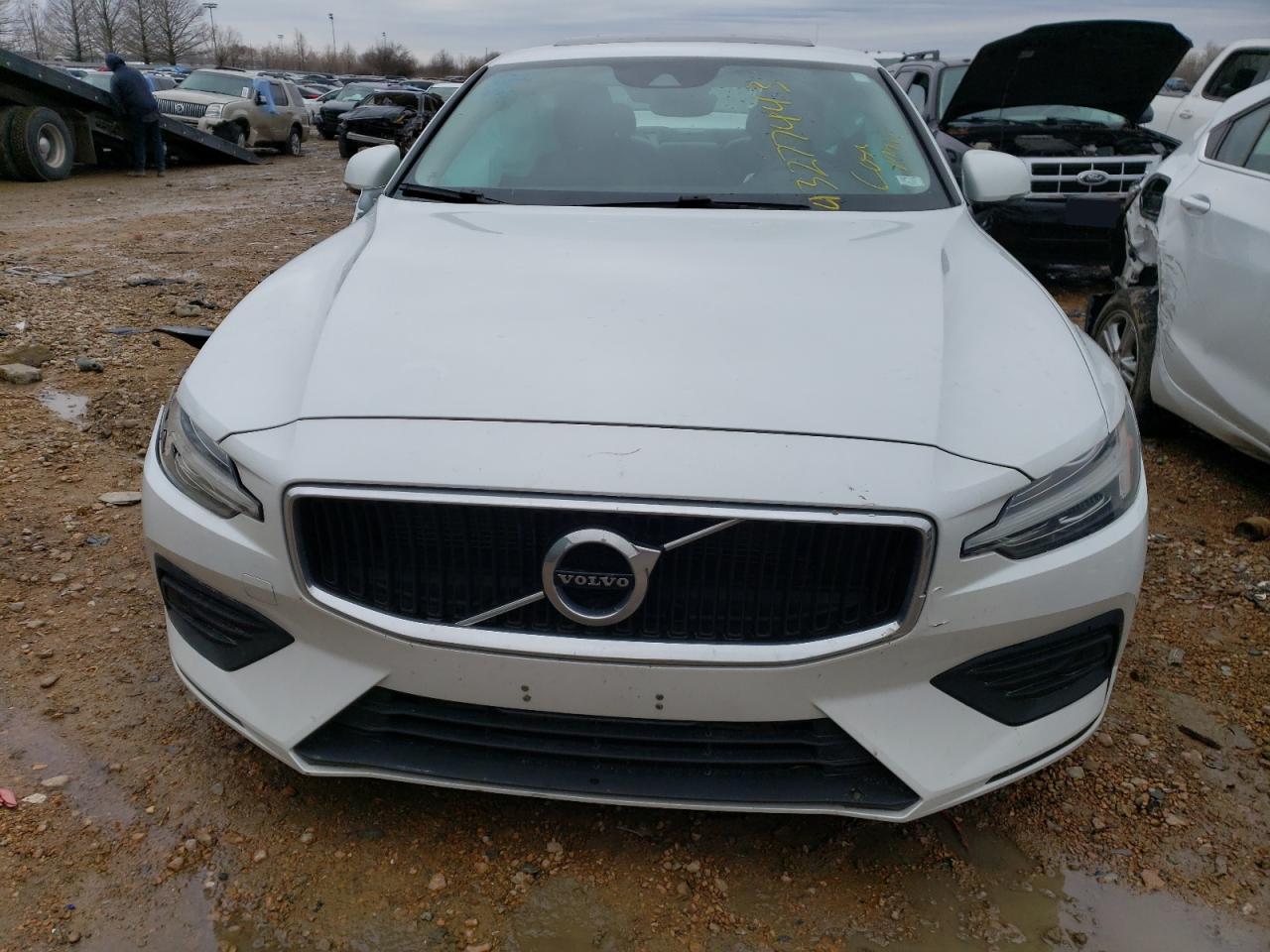 2019 Volvo S60 T5 Momentum - Фото 5