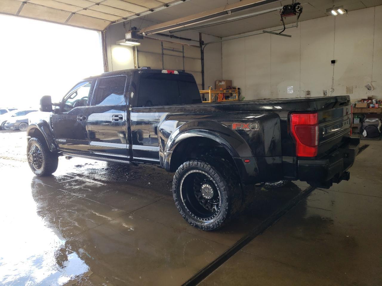 2020 Ford F550 Super Duty - Image 2