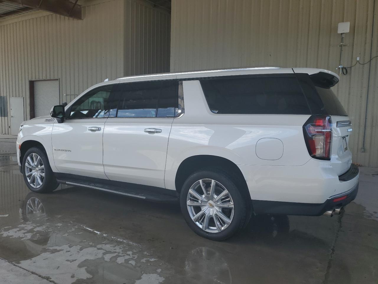 2021 CHEVROLET SUBURBAN K - Image 2