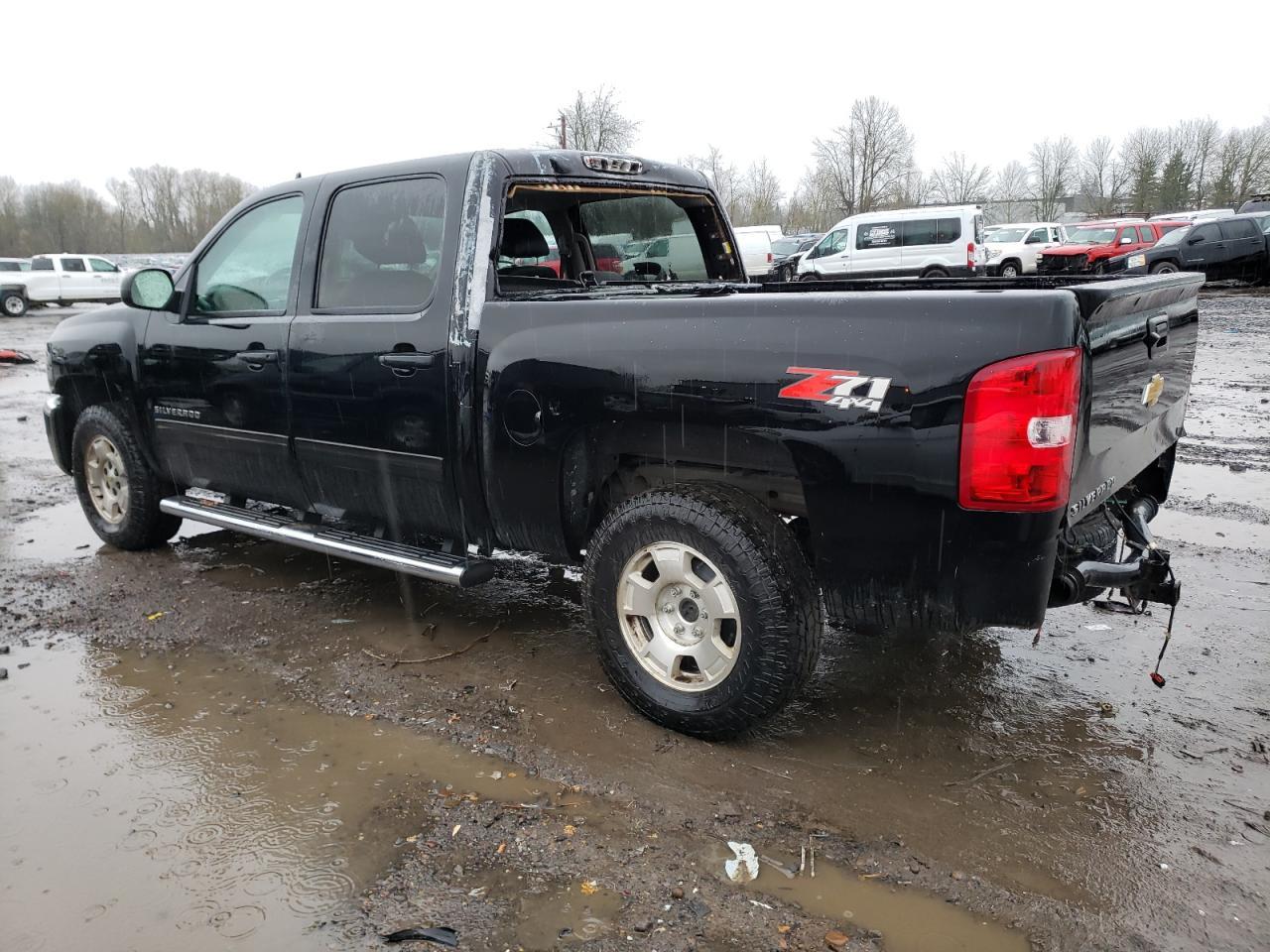 2013 CHEVROLET SILVERADO - Image 2