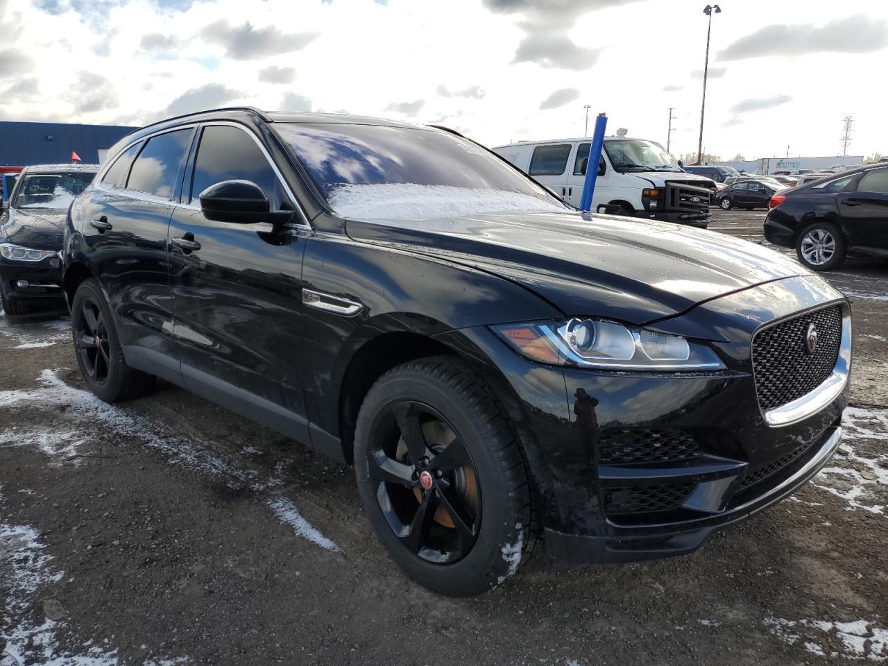 2019 JAGUAR F-PACE PRE - Image 4