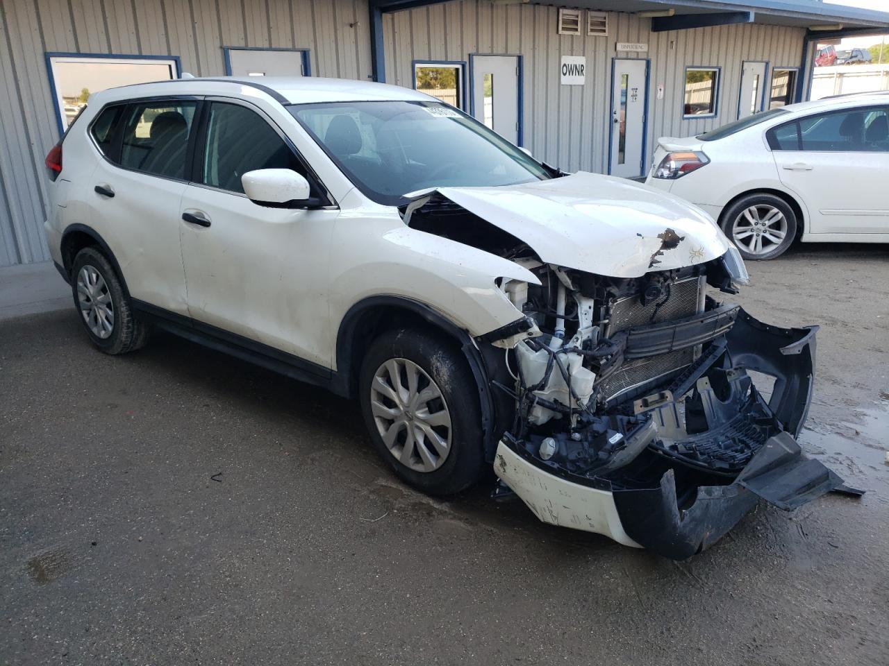 2017 Nissan Rogue S - Фото 4