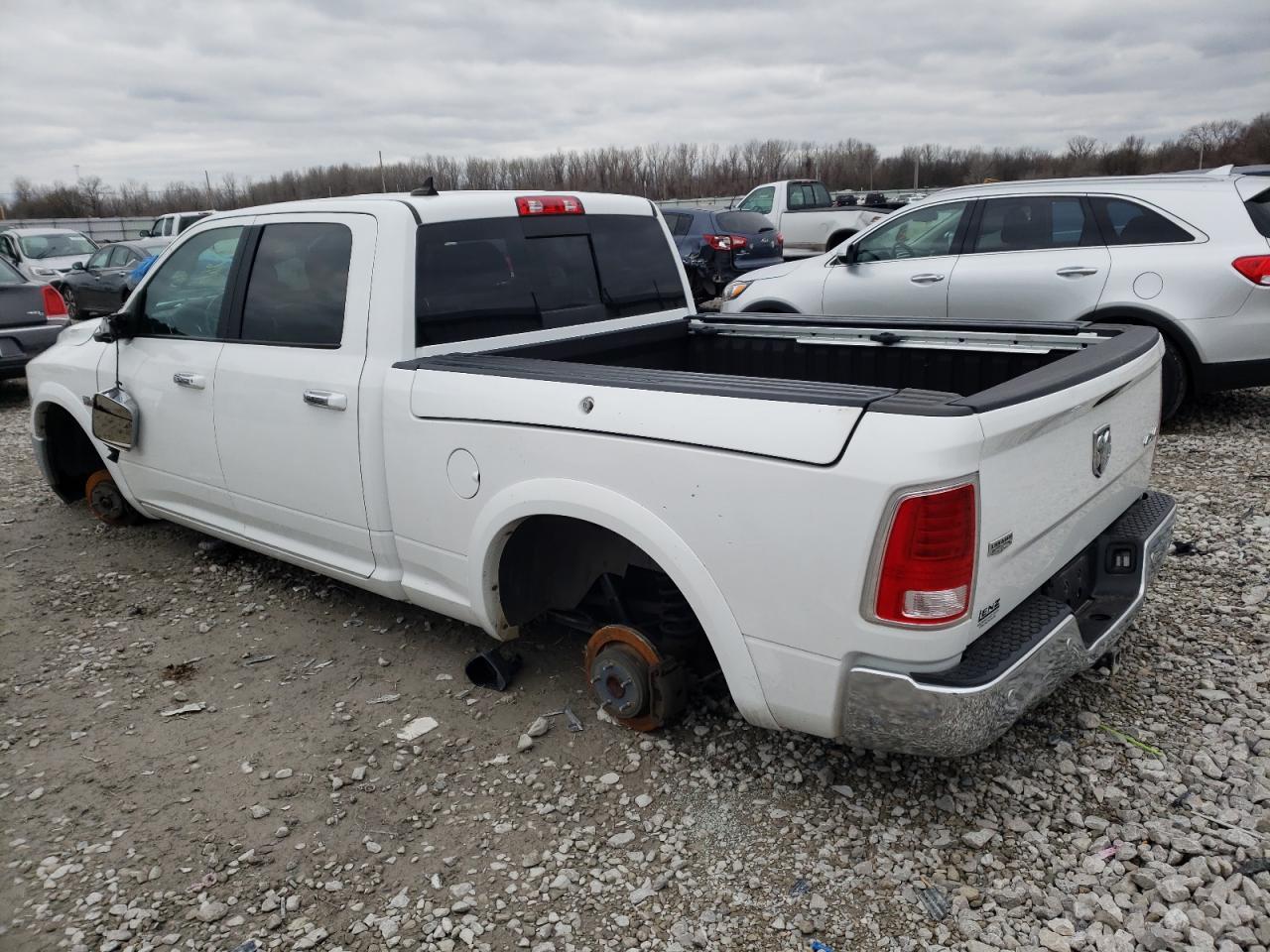 2018 Ram 1500 Laramie - Фото 2