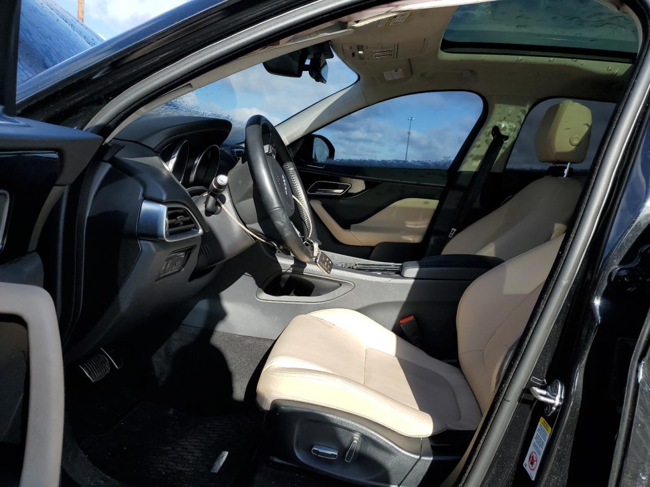 2019 JAGUAR F-PACE PRE - Image 7