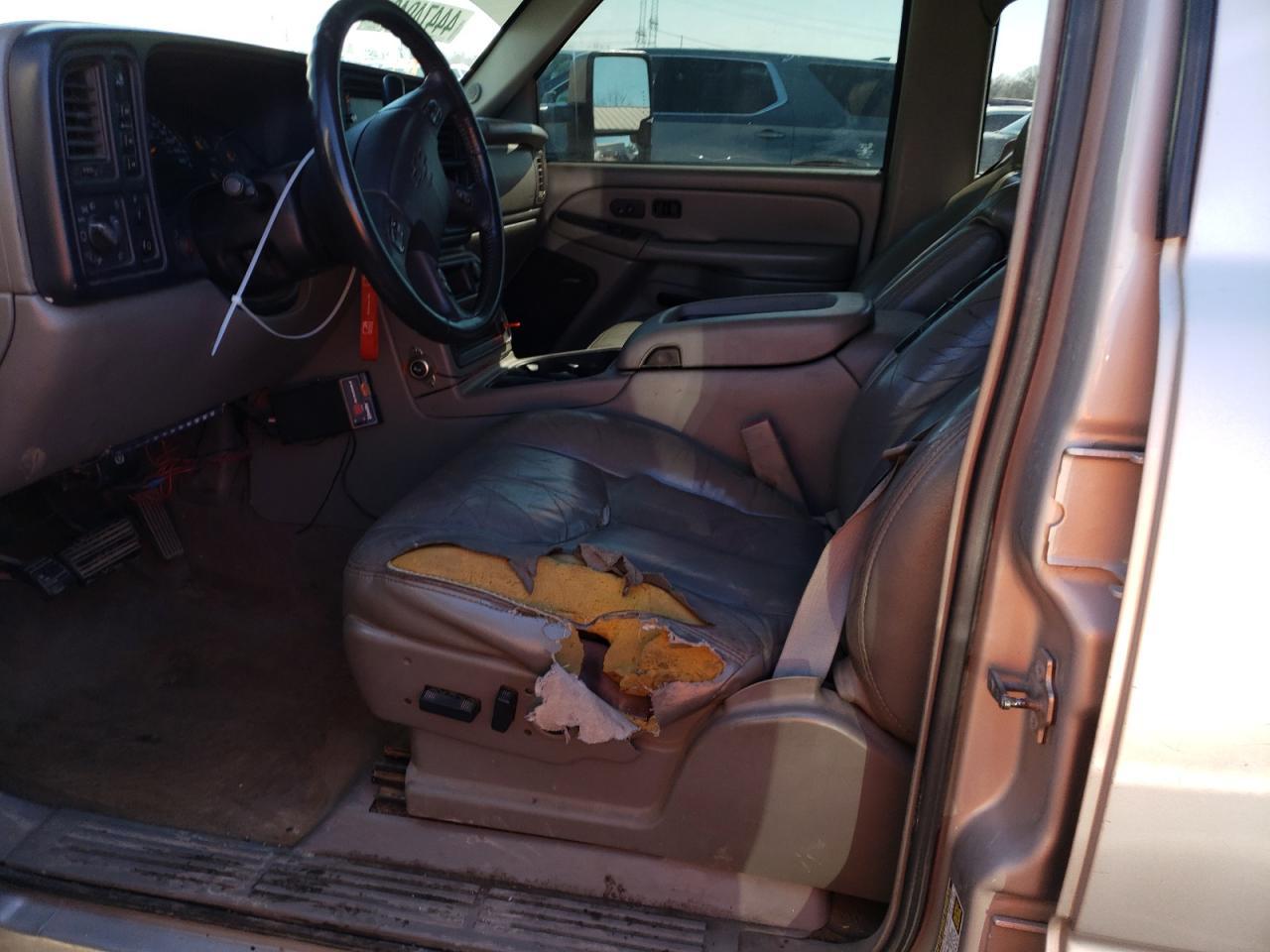 2004 Chevrolet Silverado K2500 Heavy Duty - Фото 7