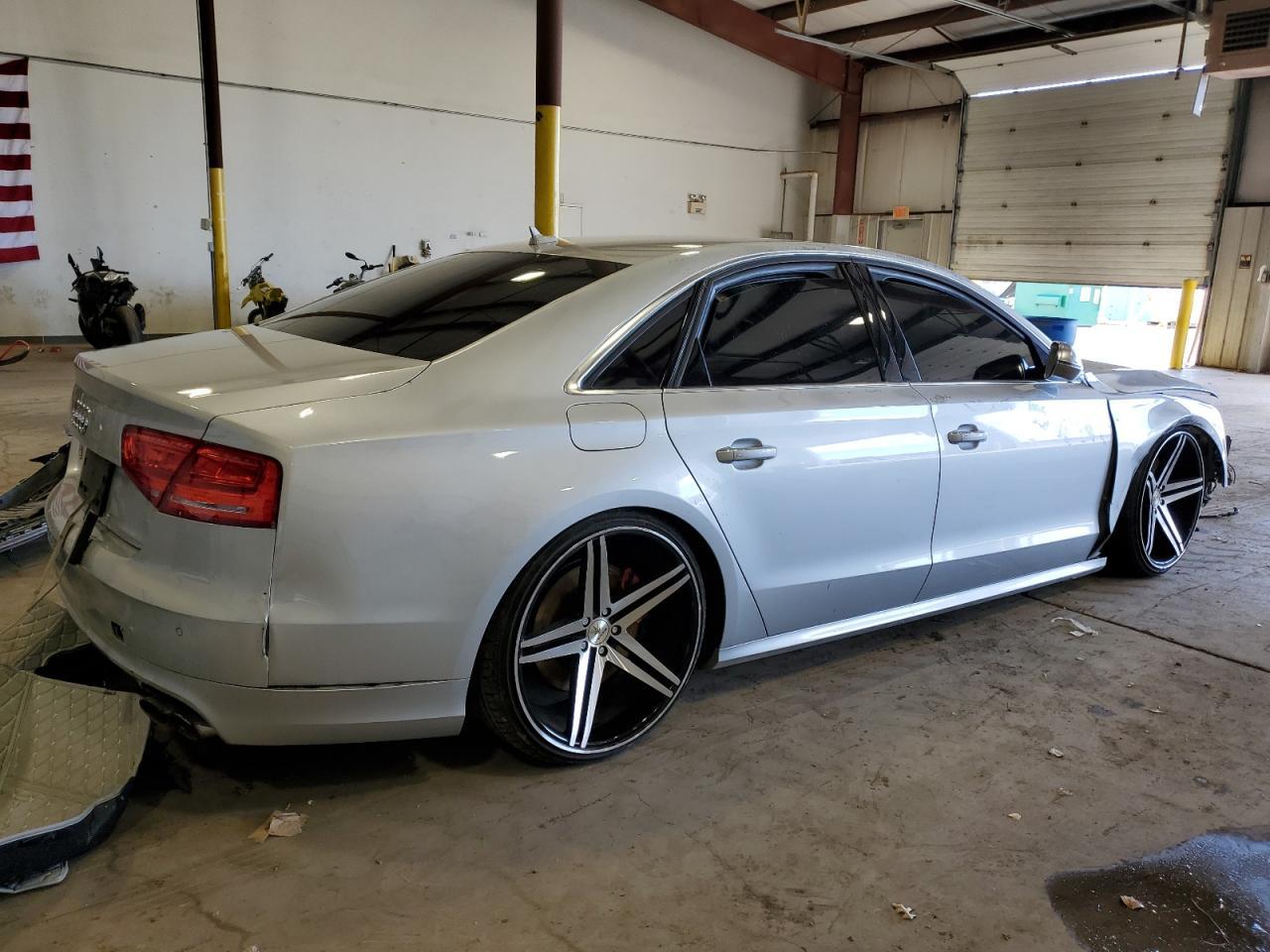 2013 AUDI S8 QUATTRO - Image 3