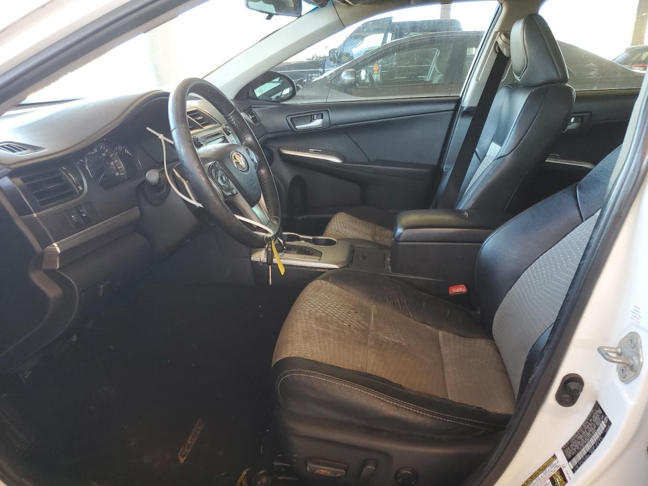 2012 Toyota Camry Base - Фото 7