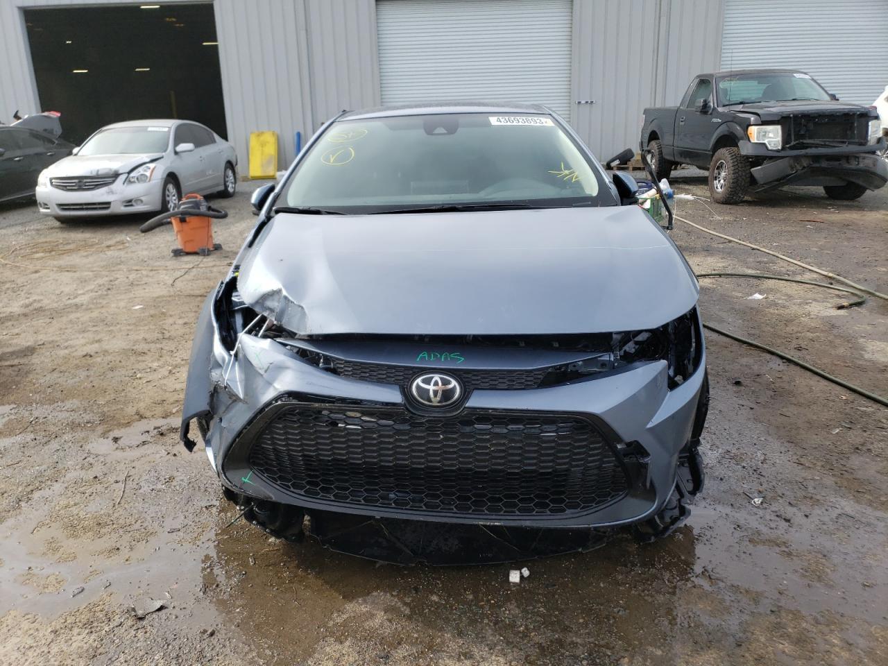 2021 TOYOTA COROLLA LE - Фото 5