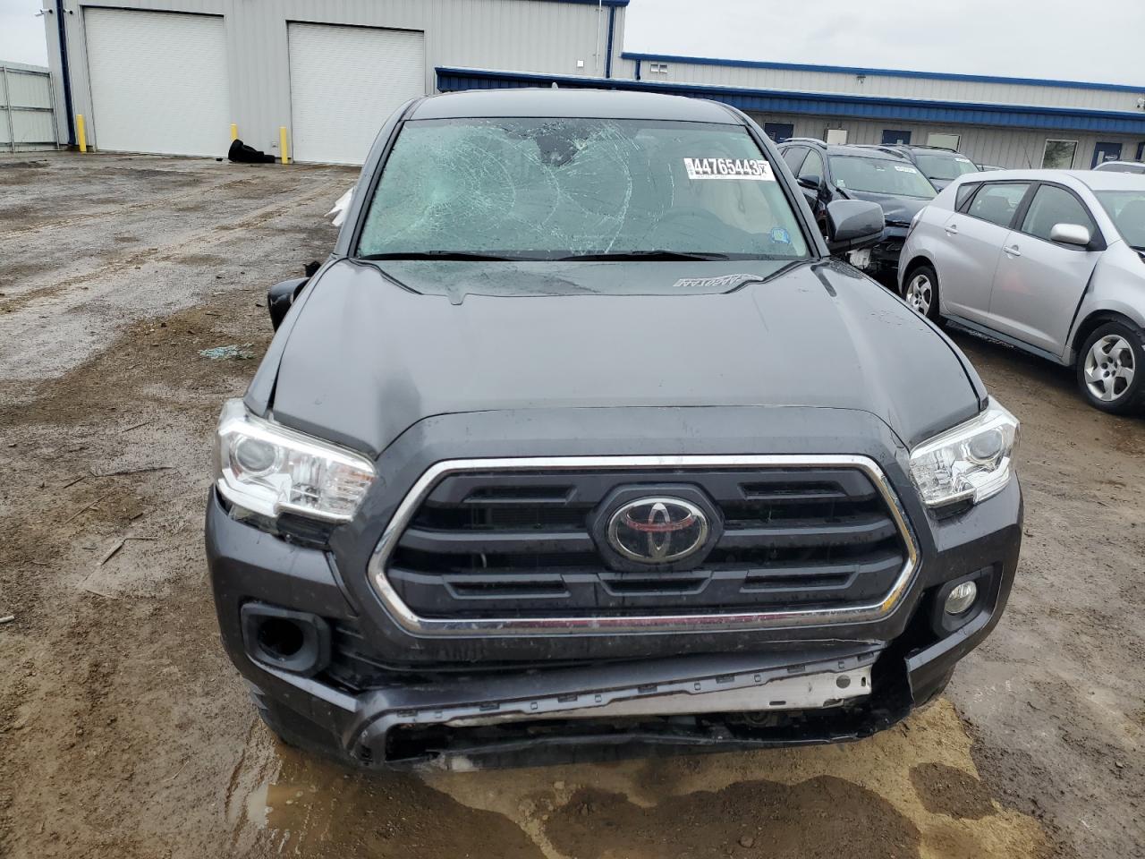 2019 TOYOTA TACOMA DOU - Фото 5