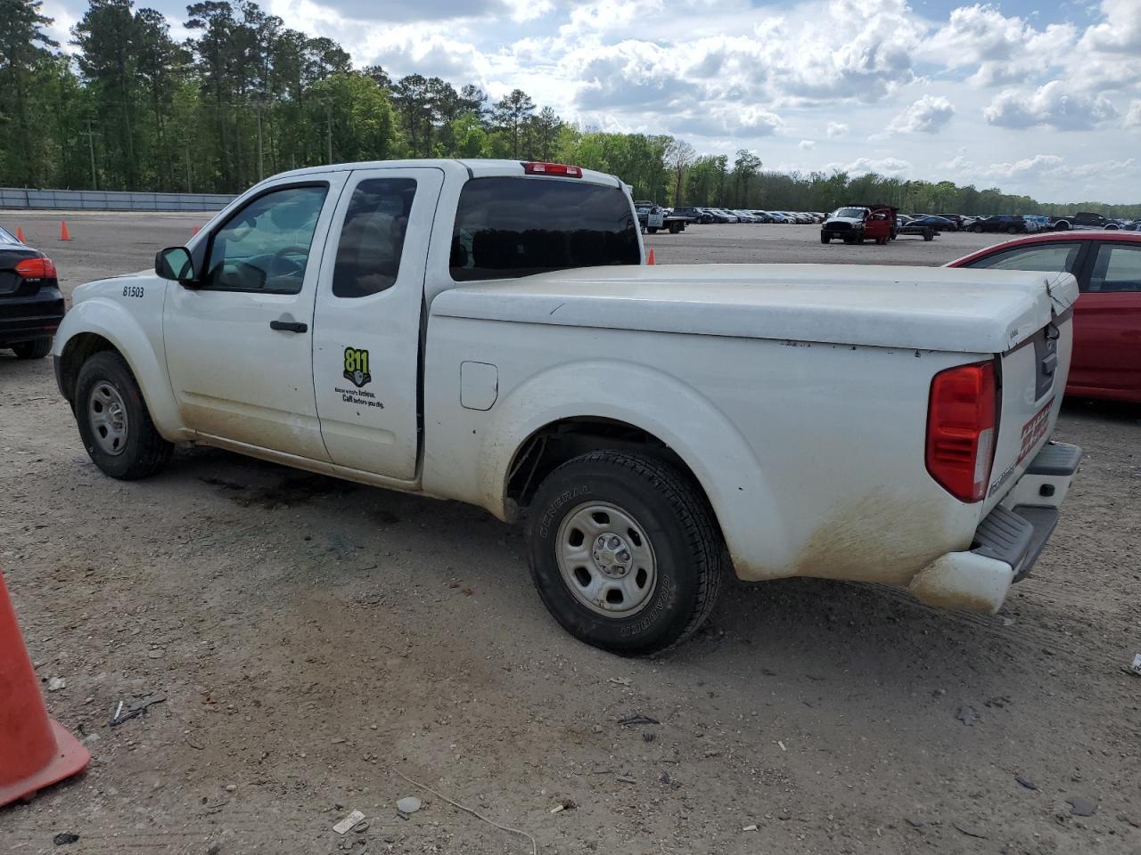 2017 NISSAN FRONTIER S - Фото 2