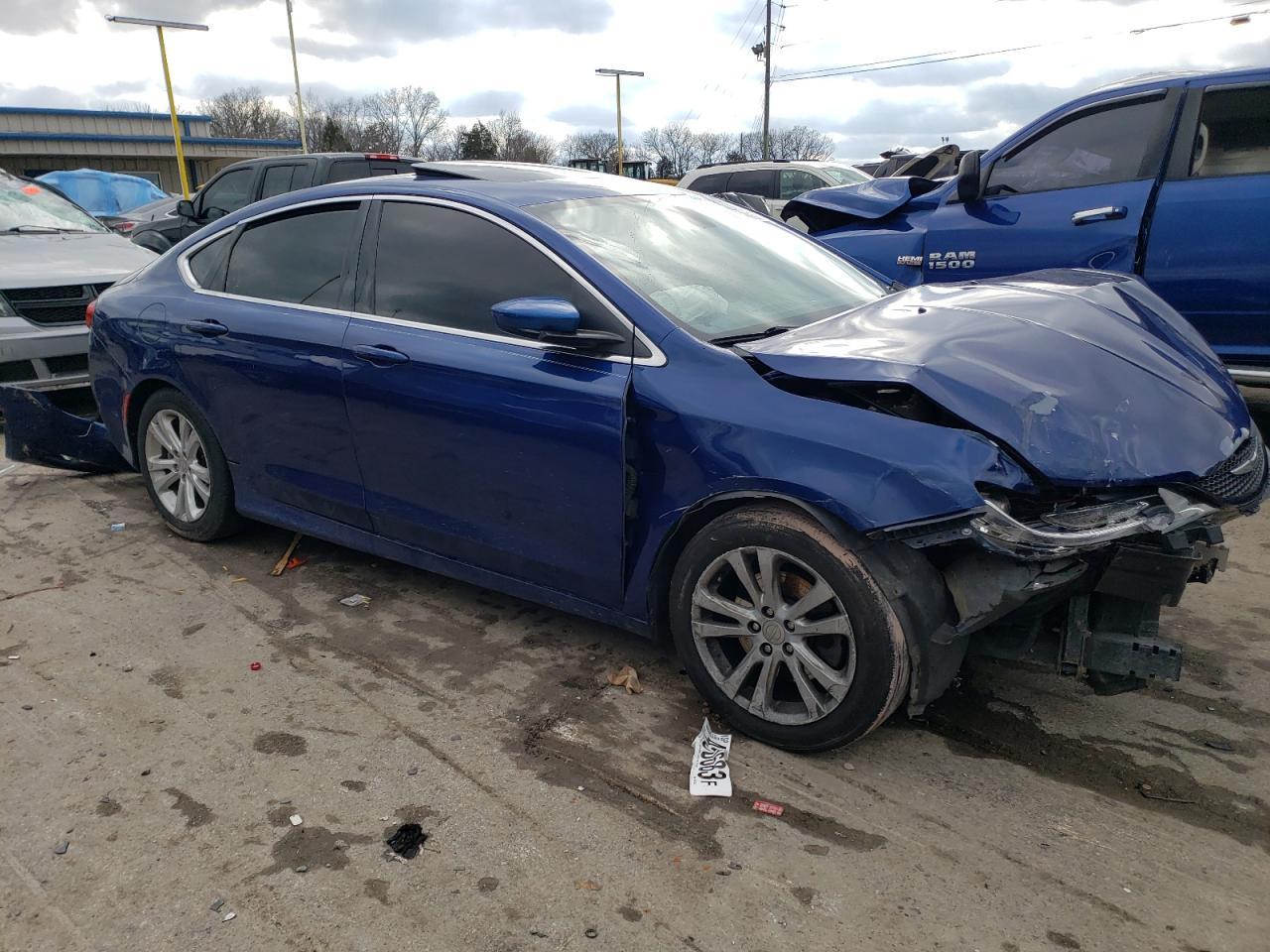 2015 CHRYSLER 200 LIMITE - Image 4
