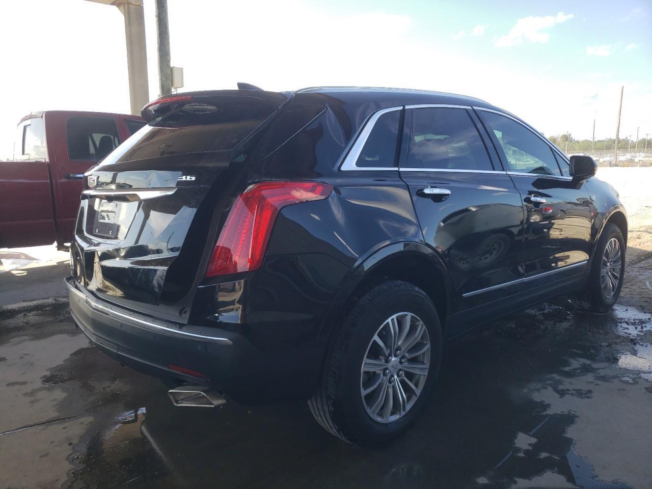 2019 CADILLAC XT5 LUXURY - Image 3