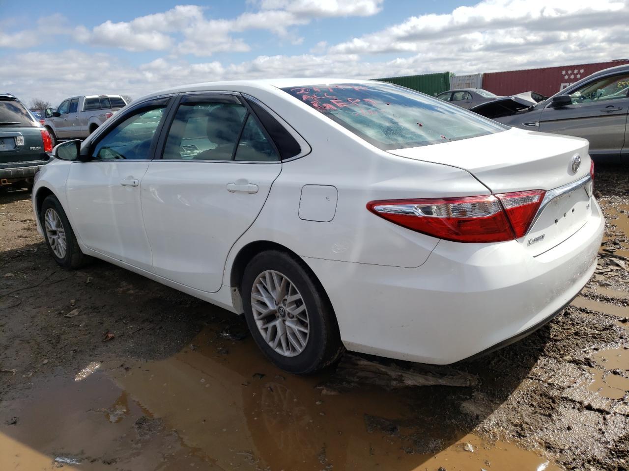 2017 TOYOTA CAMRY LE - Фото 2