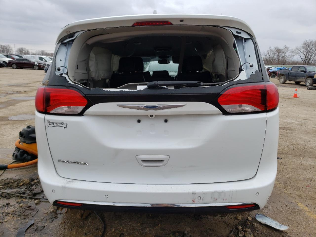 2017 CHRYSLER PACIFICA T - Image 6