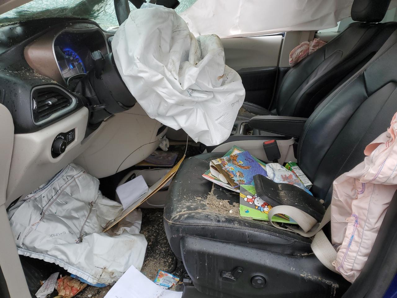 2019 Chrysler Pacifica Touring L - Image 7