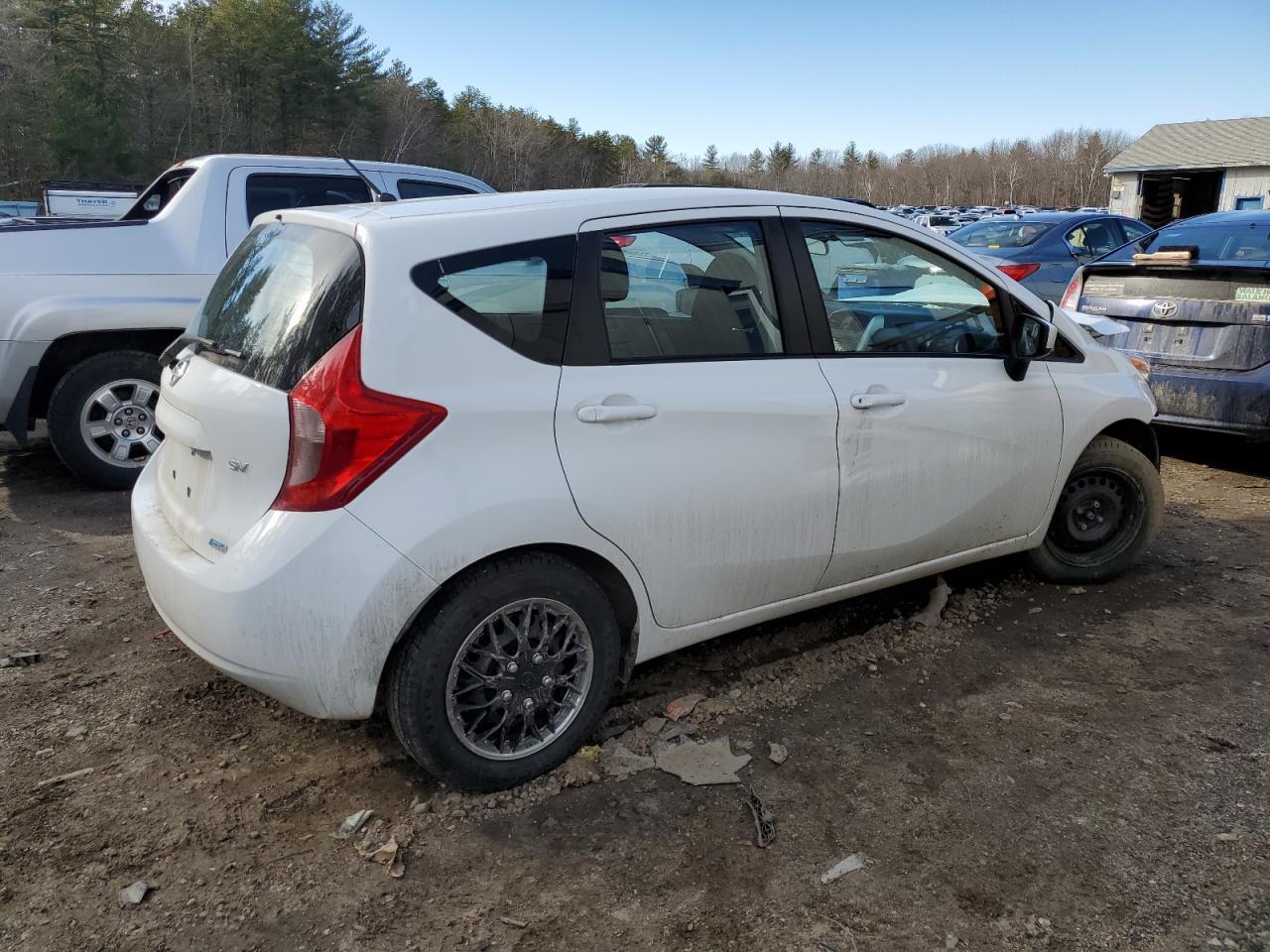 2015 NISSAN VERSA NOTE - Фото 3