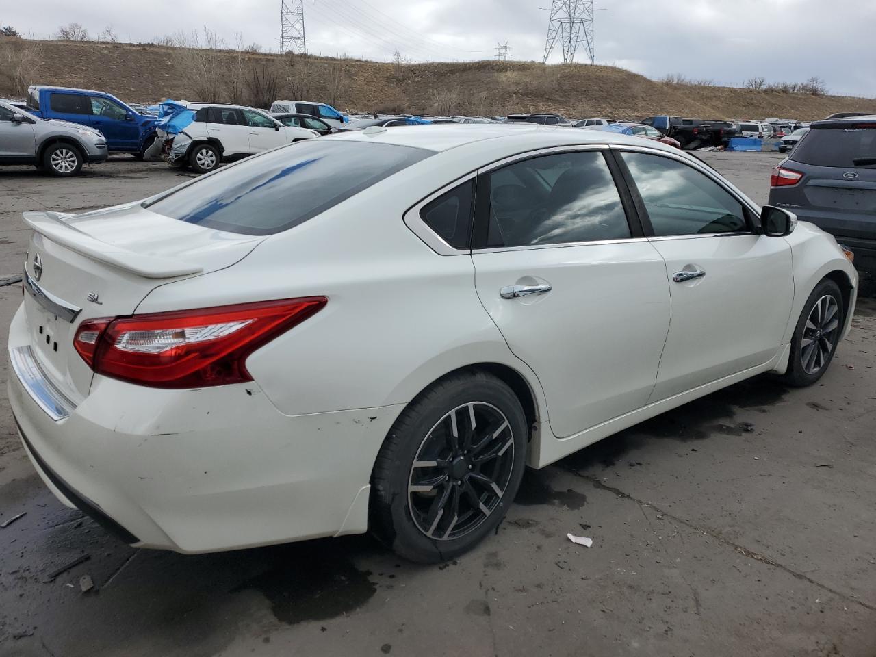 2016 NISSAN ALTIMA 2.5 - Фото 3