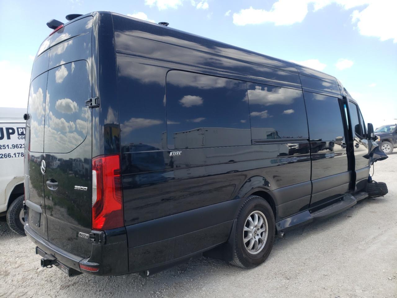 2020 Mercedes-Benz Sprinter 3500 - Фото 3