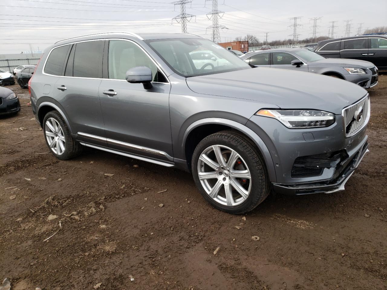 2016 VOLVO XC90 T6 - Фото 4