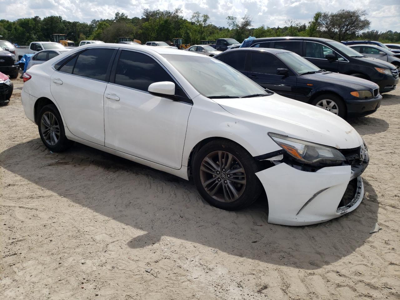 2016 TOYOTA CAMRY LE - Image 4