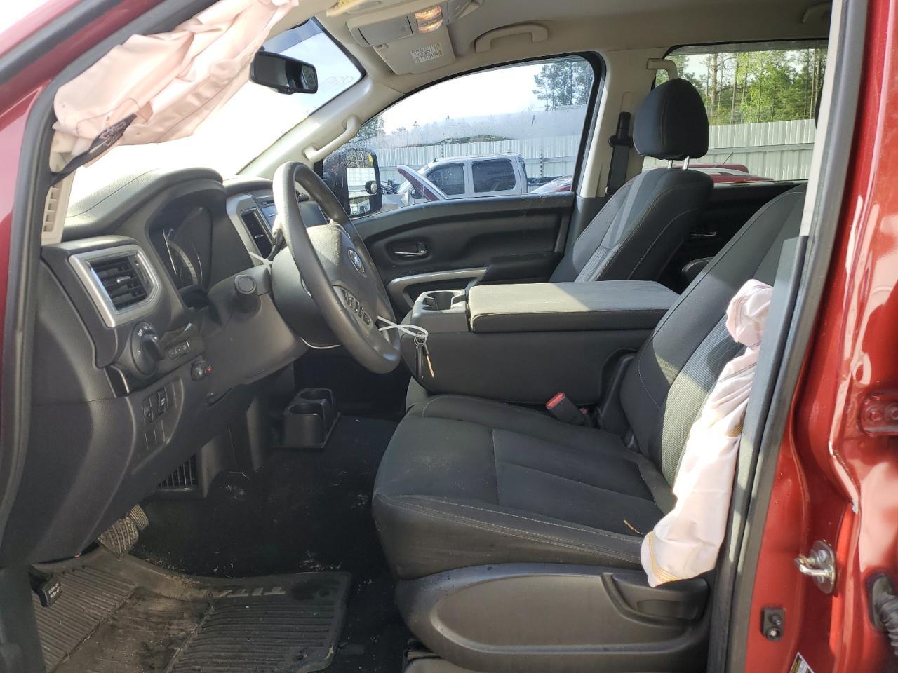 2017 NISSAN TITAN XD S - Фото 7