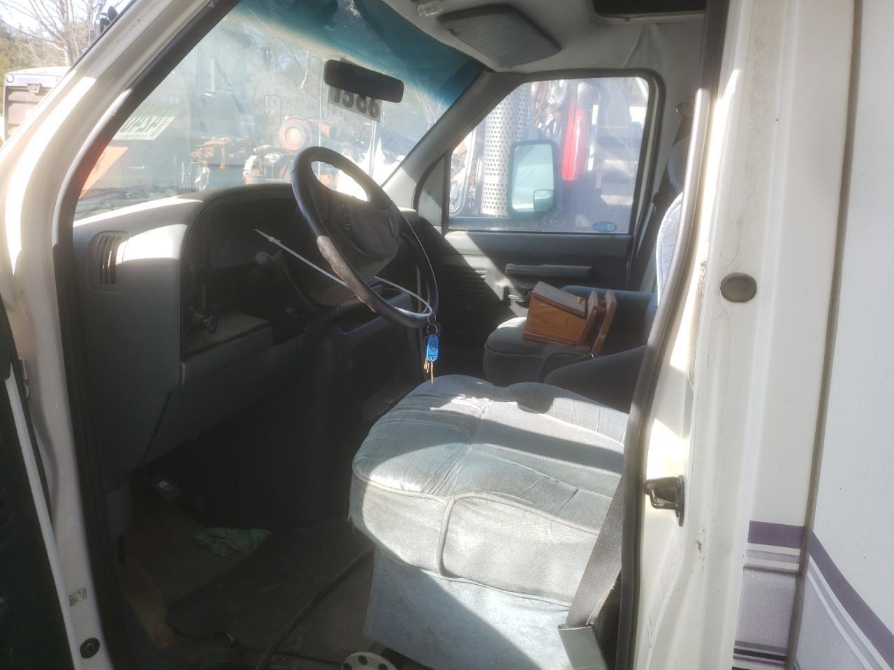 1996 Ford Econoline E350 Cutaway Van - Фото 5