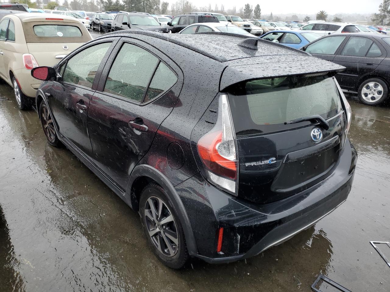 2018 TOYOTA PRIUS C - Фото 2