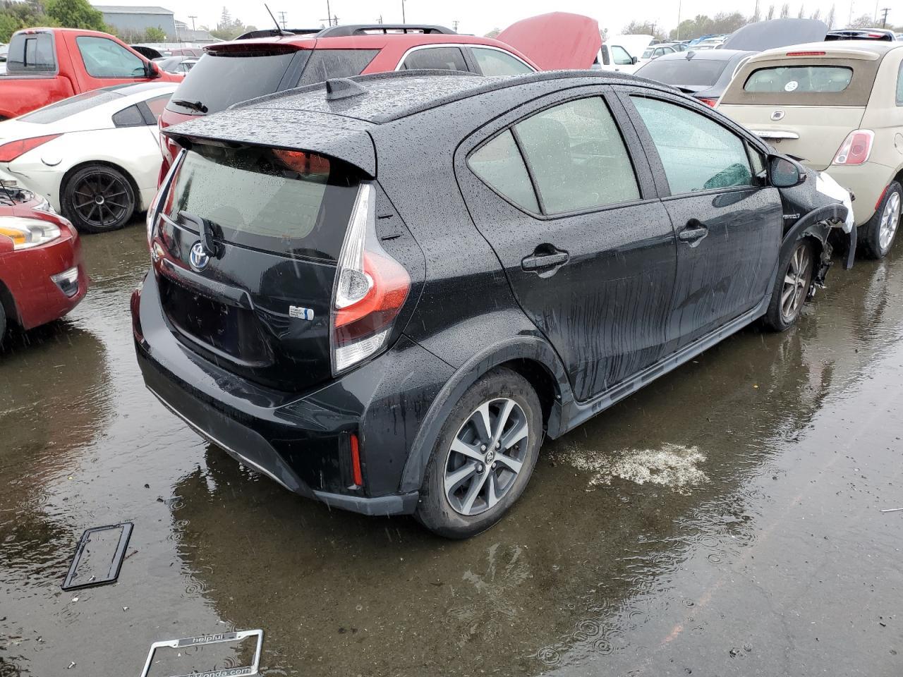 2018 TOYOTA PRIUS C - Фото 3