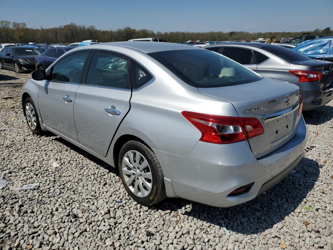 2019 Nissan Sentra S - Фото 2