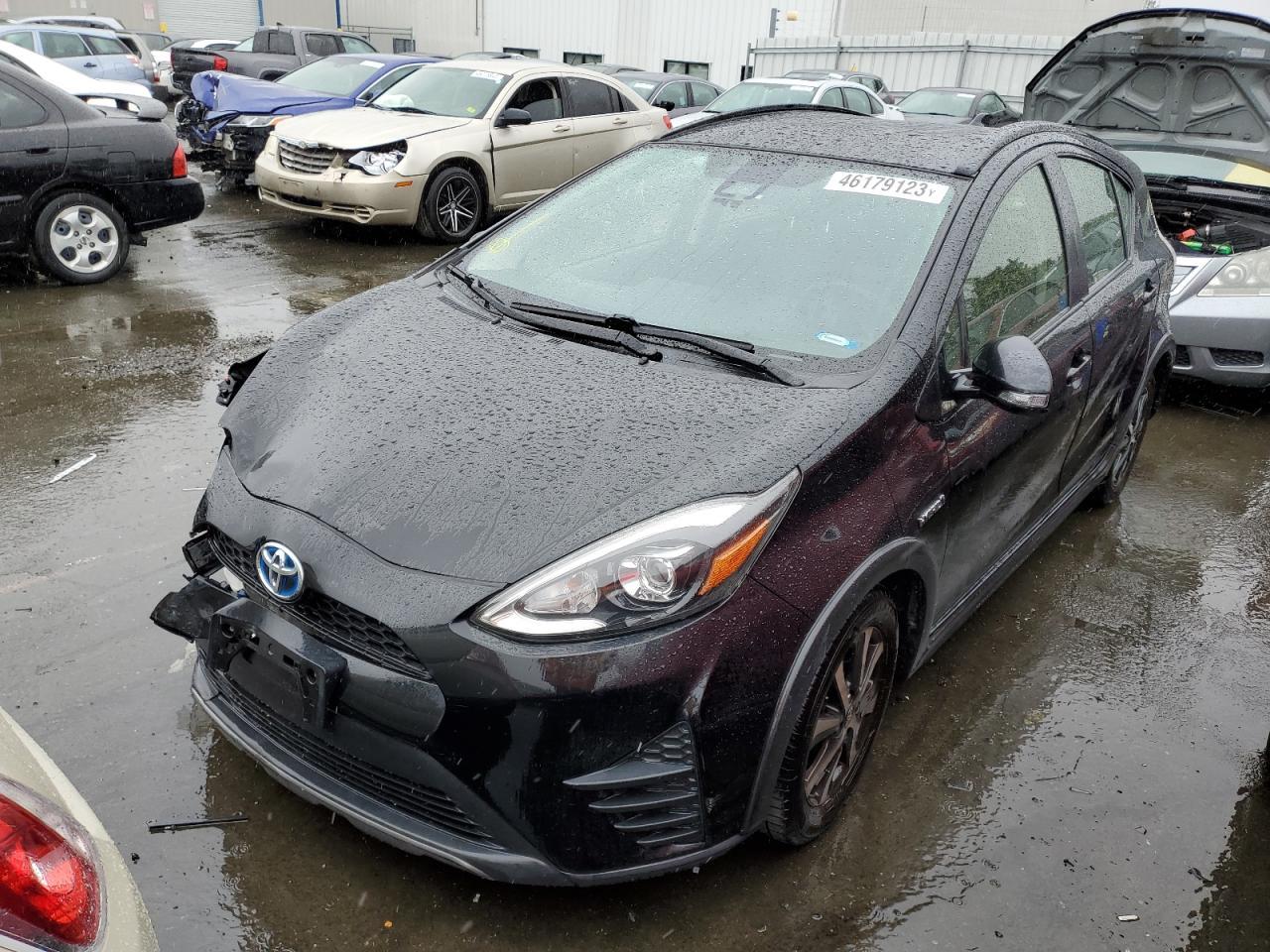 2018 TOYOTA PRIUS C car image