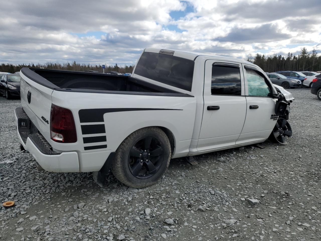 2019 RAM 1500 CLASS - Фото 3