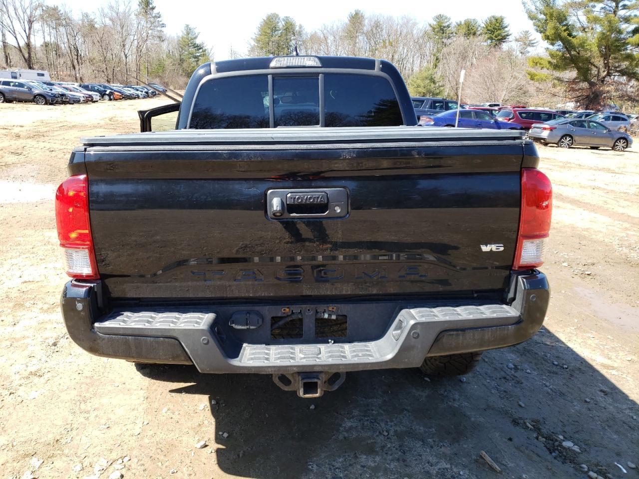 2016 Toyota Tacoma Double Cab - Image 6