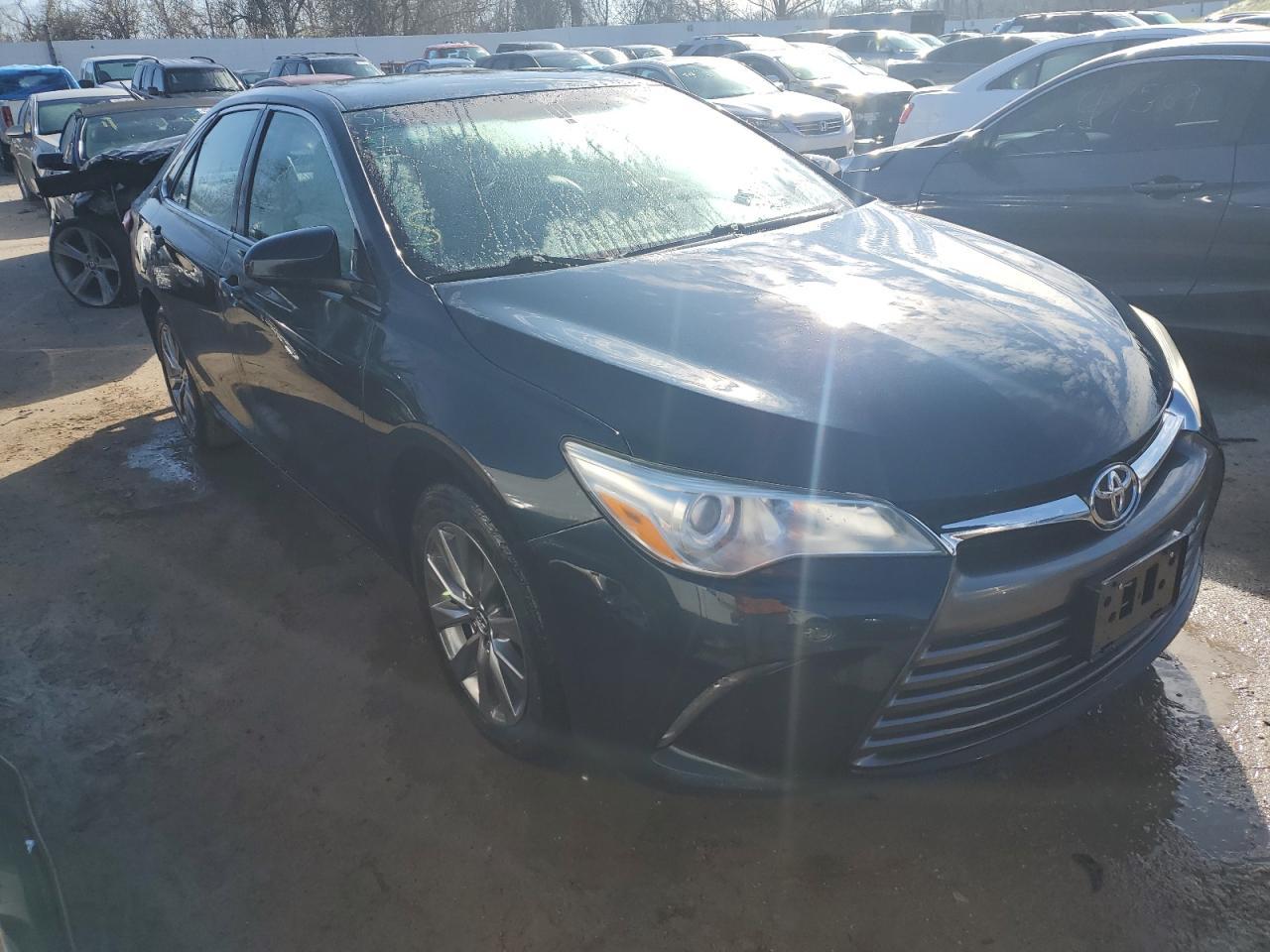 2015 Toyota Camry Le - Фото 4