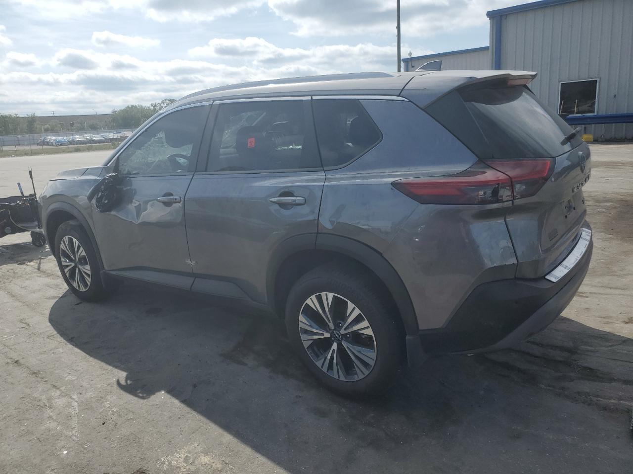 2022 Nissan Rogue Sv - Фото 2