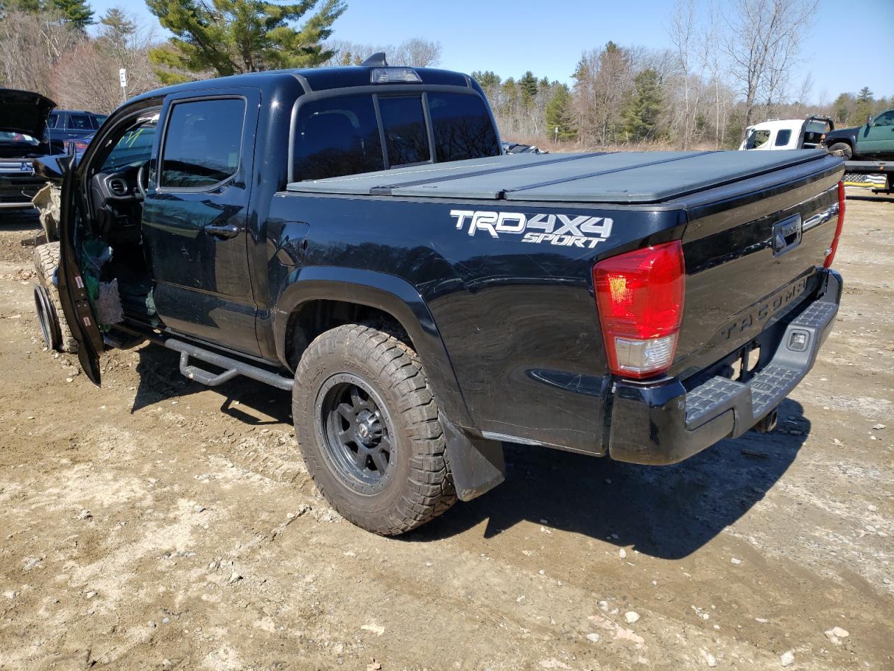 2016 Toyota Tacoma Double Cab - Image 2