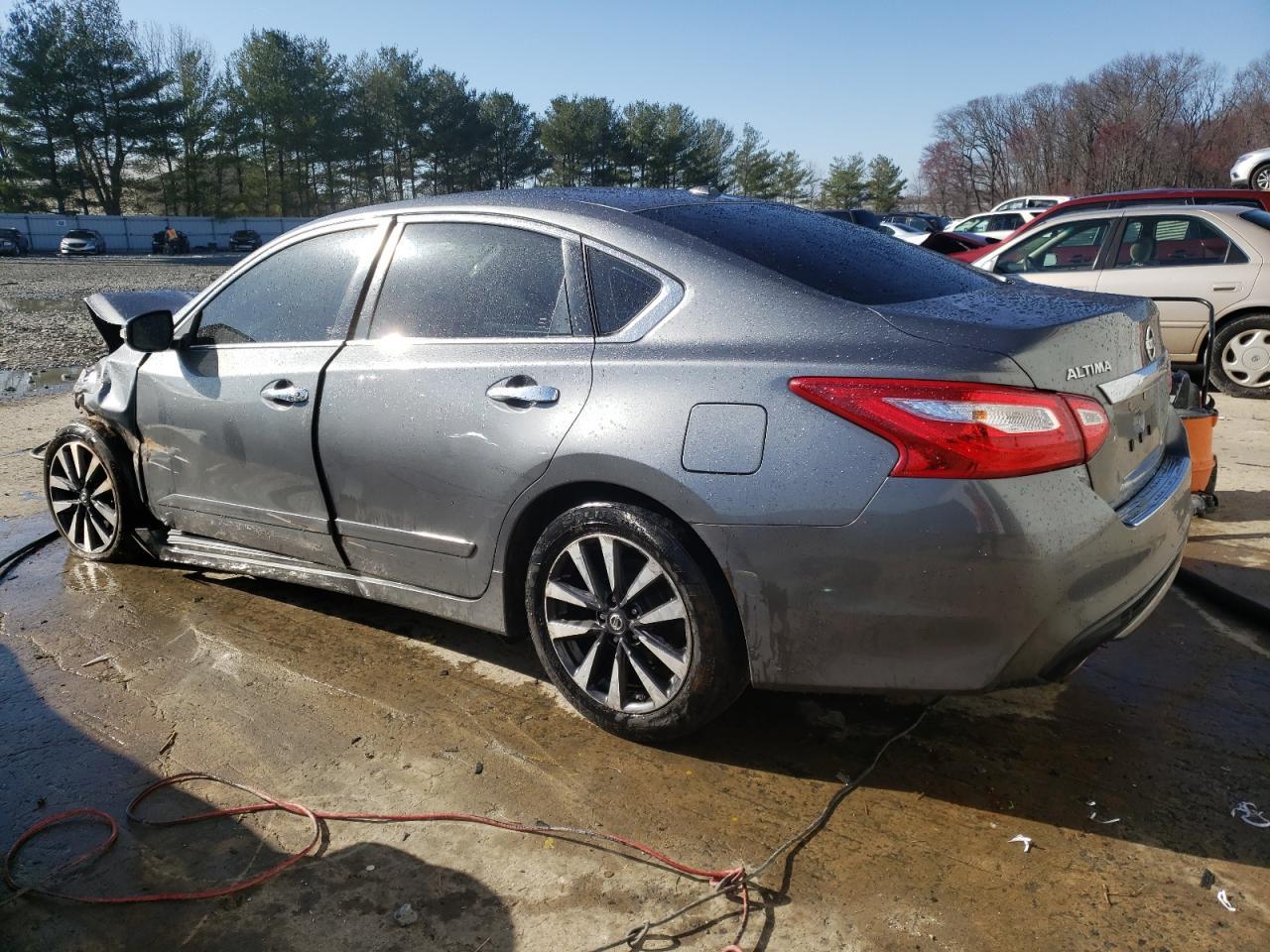 2016 Nissan Altima 2.5 - Image 2