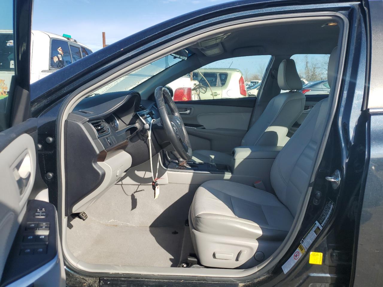 2015 Toyota Camry Le - Фото 7