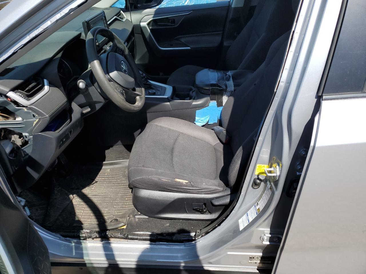 2020 Toyota Rav4 Le - Фото 7