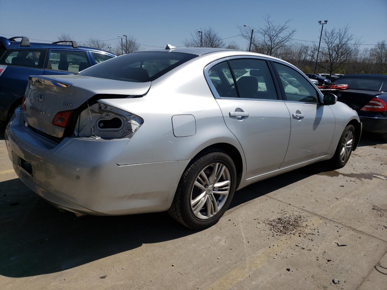 2012 INFINITI G37 - Image 3