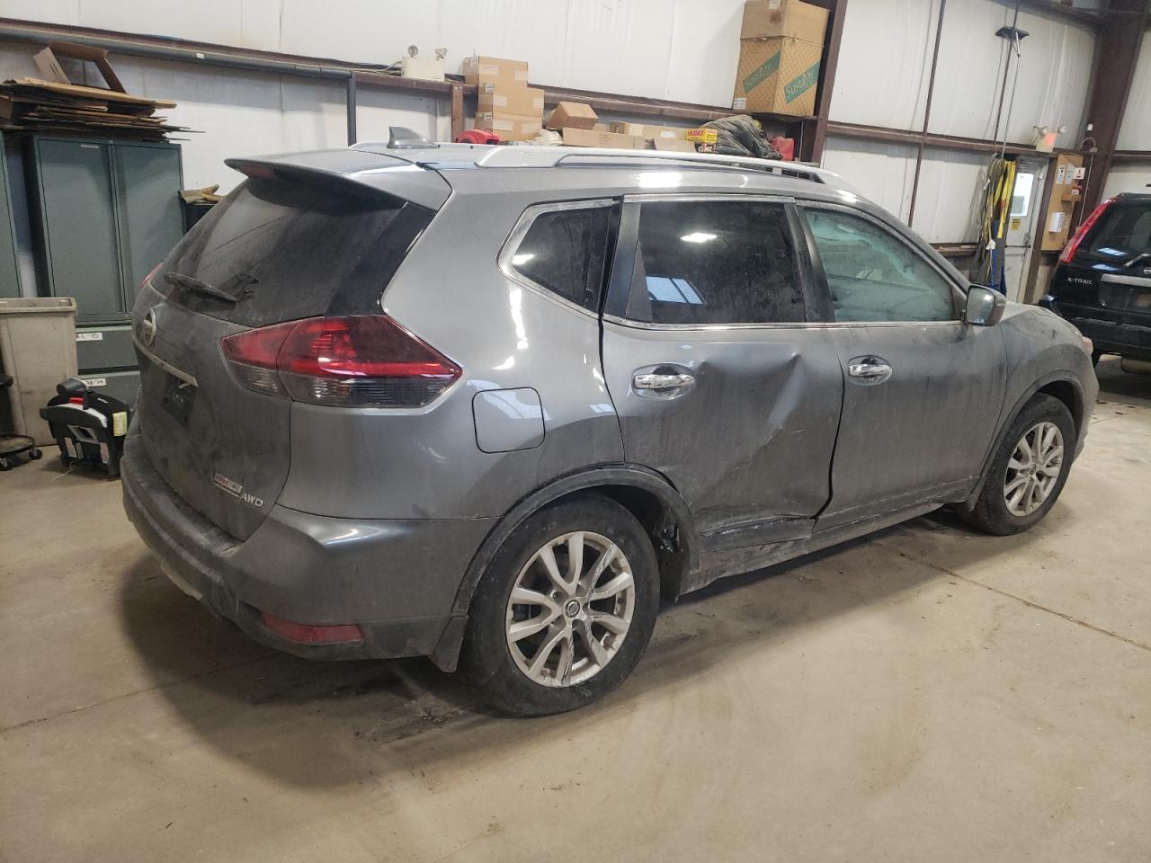 2020 Nissan Rogue S - Фото 3