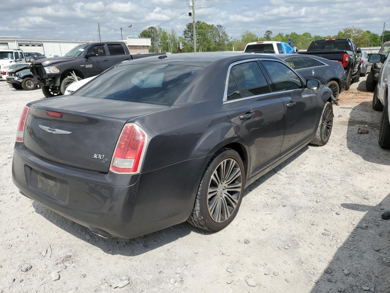 2013 Chrysler 300 S - Фото 3