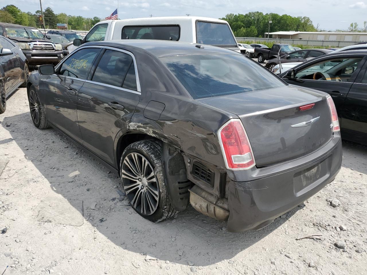 2013 Chrysler 300 S - Фото 2
