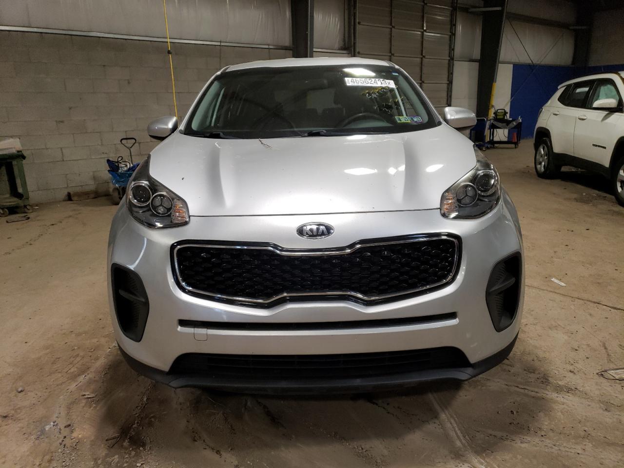 2017 KIA SPORTAGE L - Image 5