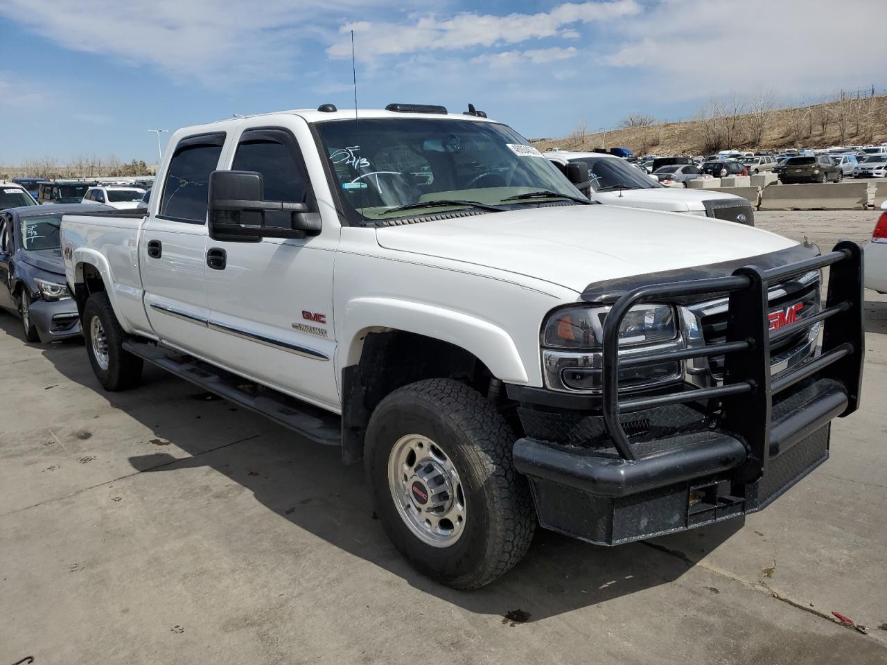2006 GMC Sierra K2500 Heavy Duty - Image 4