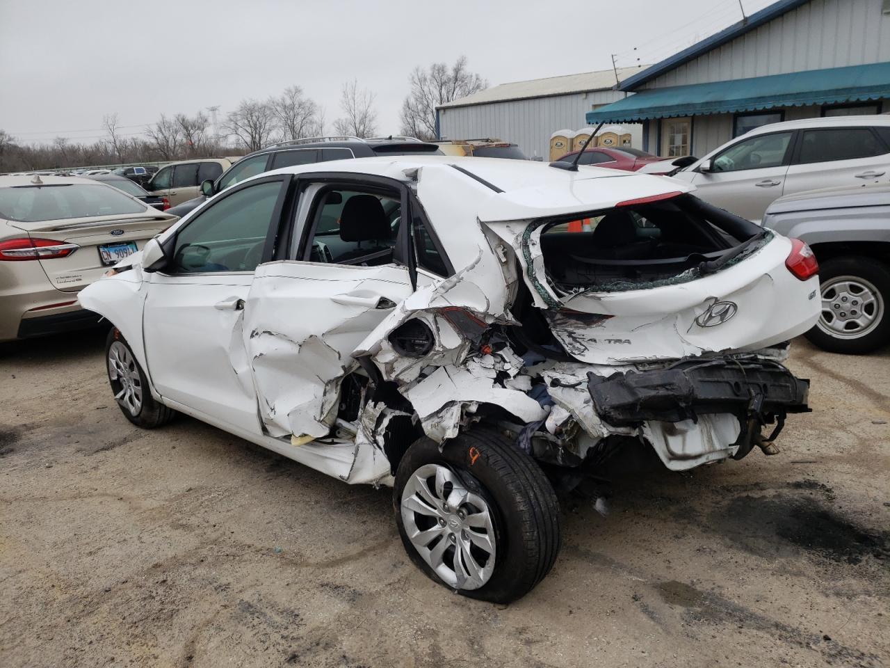 2016 HYUNDAI ELANTRA GT - Фото 2