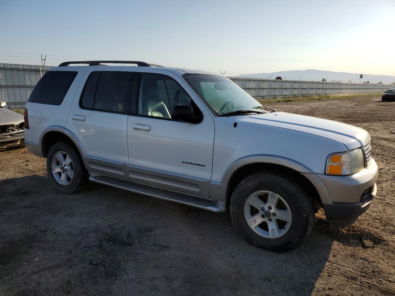 2002 Ford Explorer Limited - Фото 4