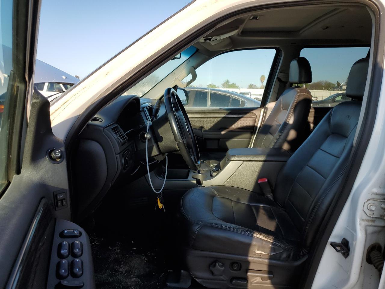 2002 Ford Explorer Limited - Фото 7